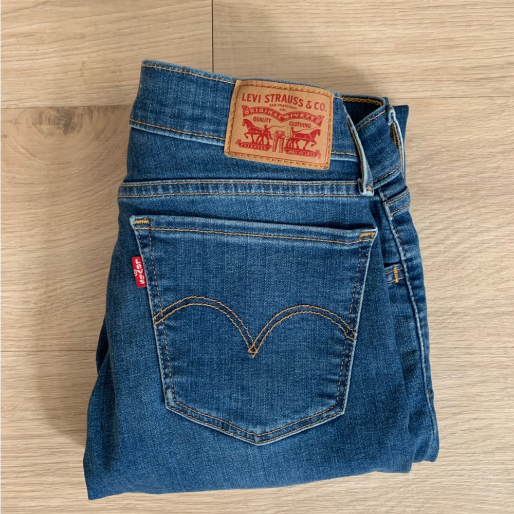 Levi’s 710 Super Skinny Jean